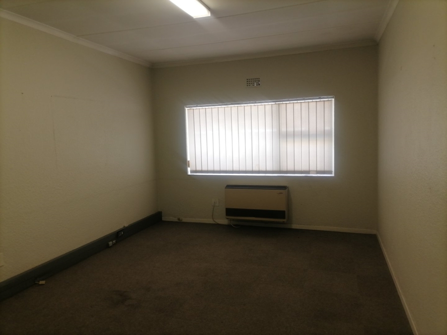 2 Bedroom Property for Sale in Bellville Central Western Cape